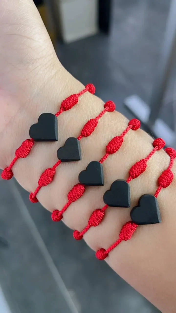 Azabache bracelet con 7 Nudos forma de Corazon